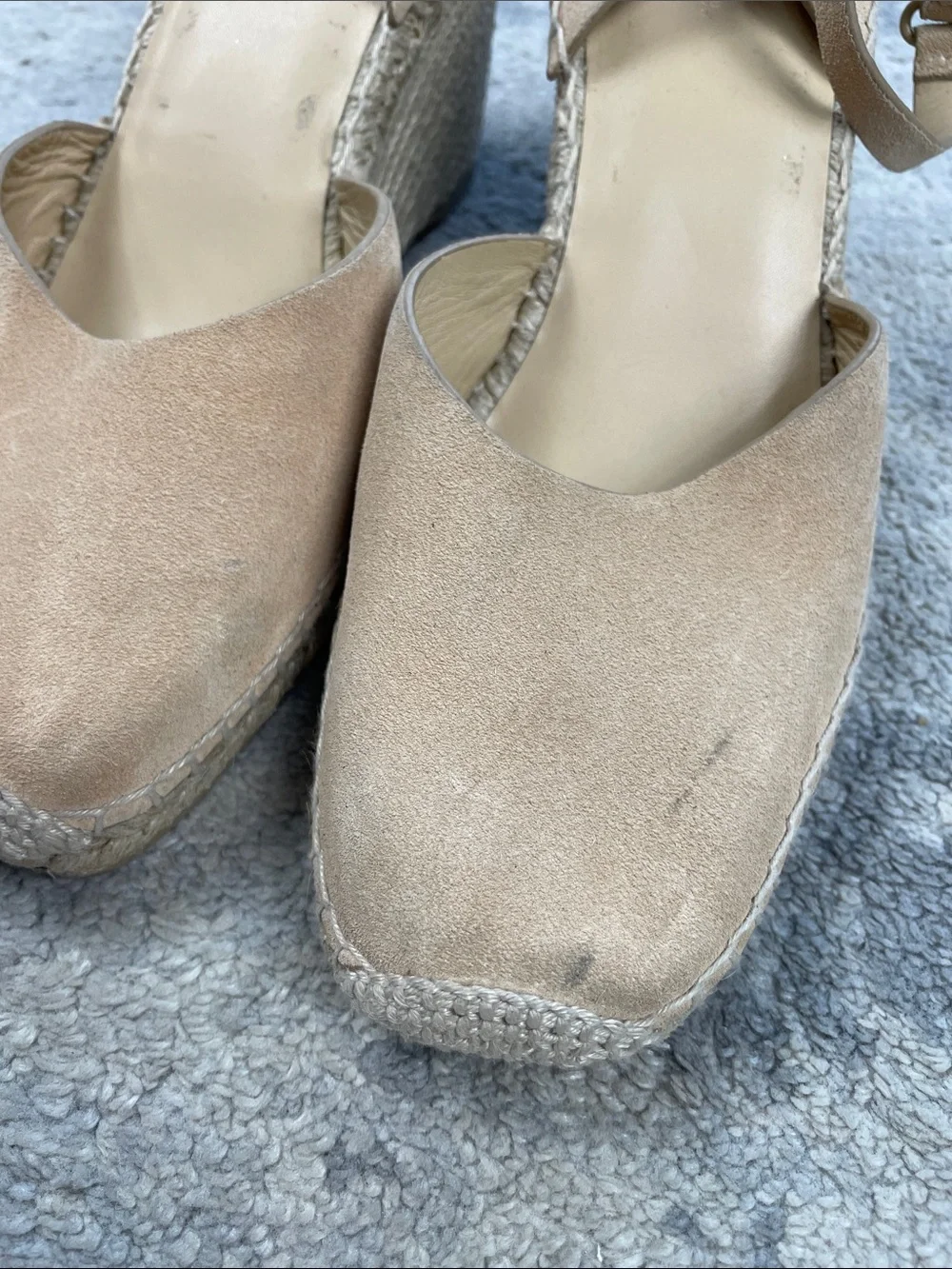 New Vince Cecilia Ankle Strap Espadrille Wedge Beige Suede Sz 9